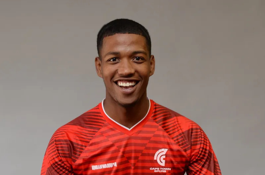 Kaizer Chiefs Secure Third Signing with Dortley from Cape Town Spurs